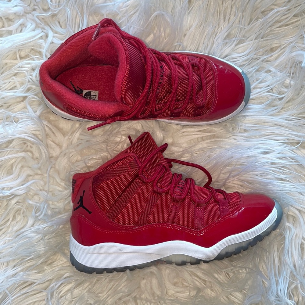 ❌ SOLD ❌ 2017 Nike Air Jordan XI Retro 11